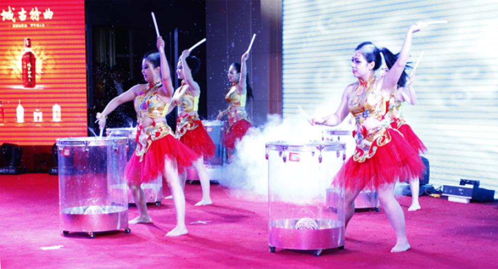 集团公司2015年元旦文艺晚会开场舞《中国龙》